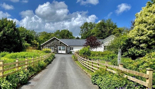 10 Bed in Lampeter (oc-pontv)
