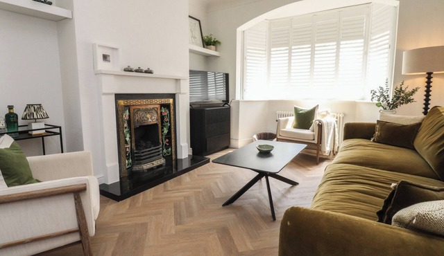 11 SANDHURST AVENUE, family friendly in Lytham St. Annes