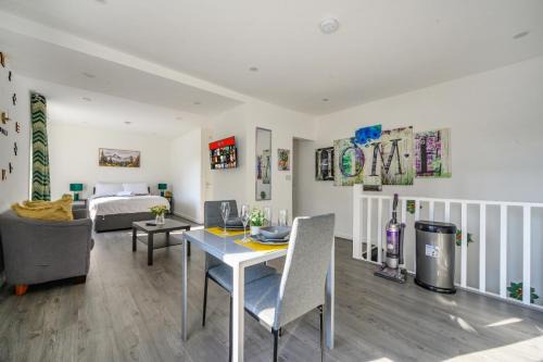 -11F2- for your most relaxed & cosy stay