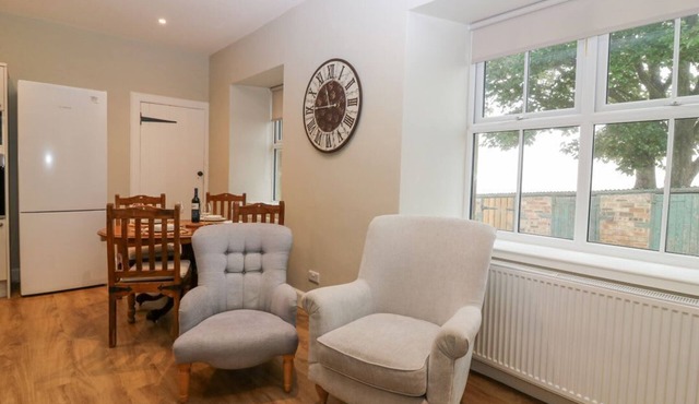 2 Bed Cottage, Haddington, East Lothian.