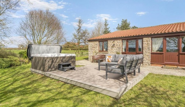 2 Bed in Great Edstone oc-t36332