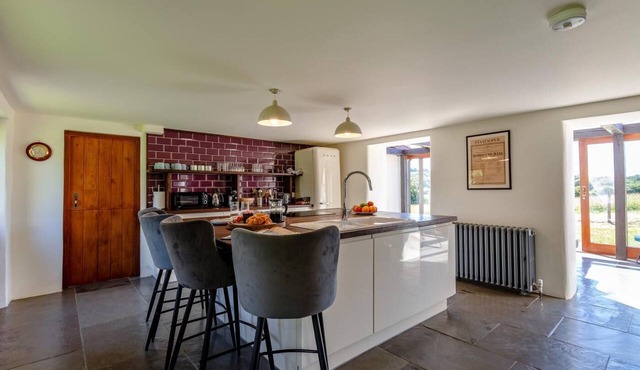 2 Bed in Milton Damerel (oc-s42659)
