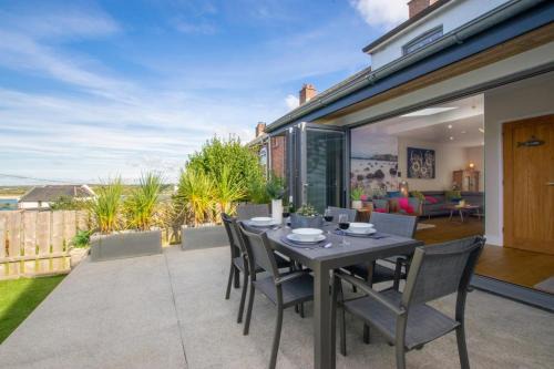 2 Bed in Padstow oc-p00714