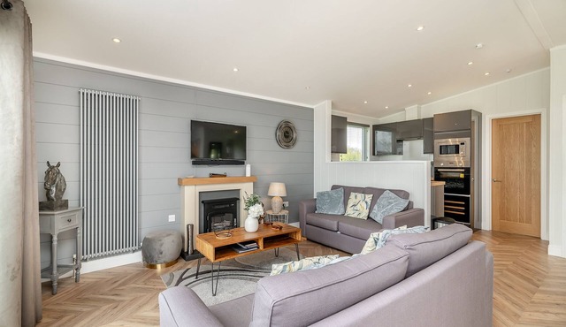 2 bedroom accommodation in Midsomer House, East Compton in Shepton Mallet