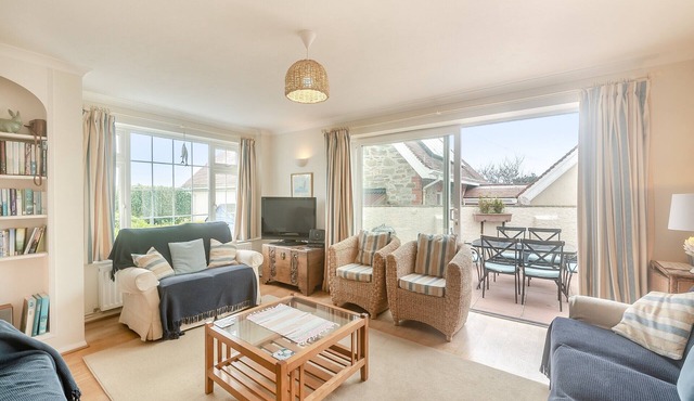 2 bedroom accommodation in Herbert Road