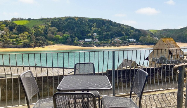 2 bedroom accommodation in Cliff Road in Cliff Road