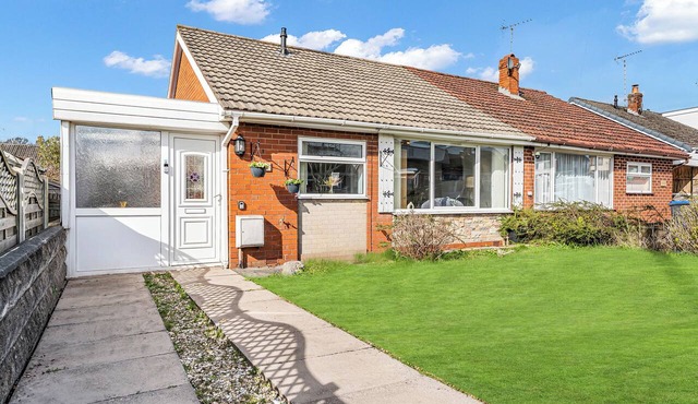 2 bedroom accommodation in Cheadle in Cheadle
