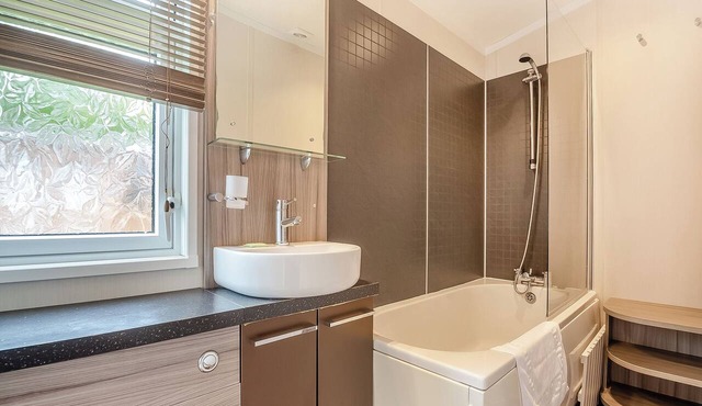 2 bedroom accommodation in Bala, in Bala