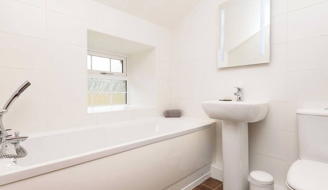 2 bedroom accommodation in Watergate, Looe in Looe