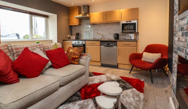 2 Stoneleigh Cottage