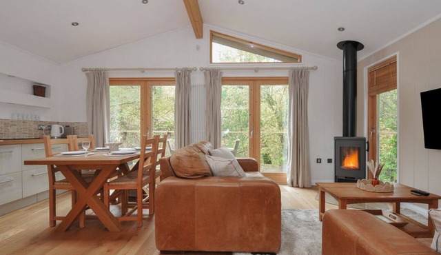 2 Streamside, Lanreath