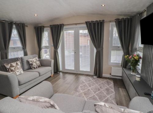 24 Sherwood in Carnforth