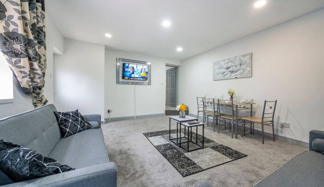 *2AA* Spacious & Innovative Stay
