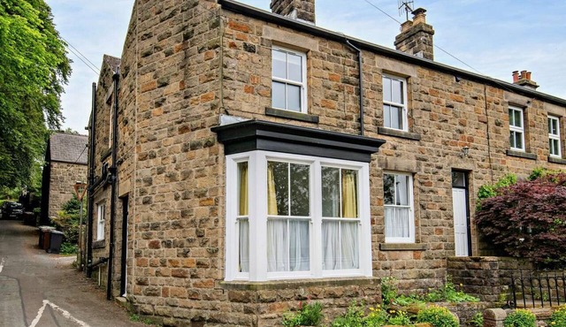 3 Bed in Bamford (oc-pk838)