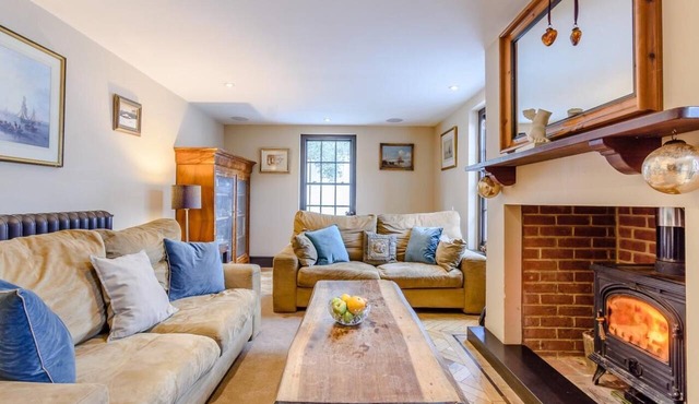 3 Bed in Faversham (oc-78880)