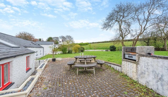 3 Bed in Freshwater East (oc-w29240)