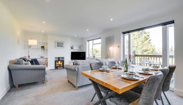 3 Bed in Ovingdean (oc-bbwand)