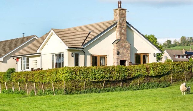 3 Bed in Penrith (oc-sz299)