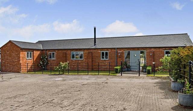3 Bed in Shaftesbury (oc-87724)