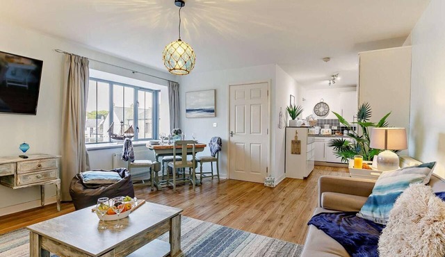 3 Bed in St. Austell (oc-90218)