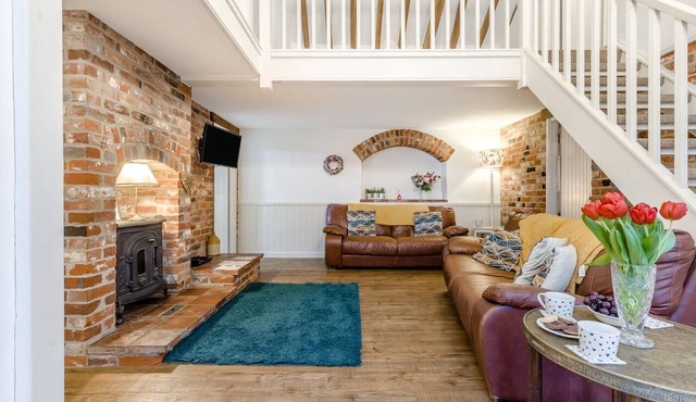 3 Bed in Stratton Strawless (oc-w34832)