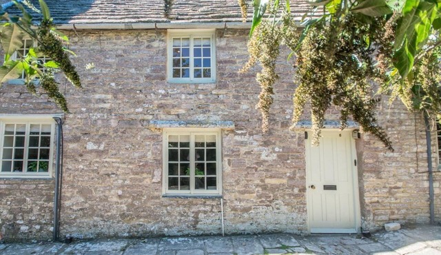3 Bed in Swanage (oc-dc052)