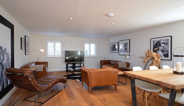 3 Bed in Tetbury (oc-44955)