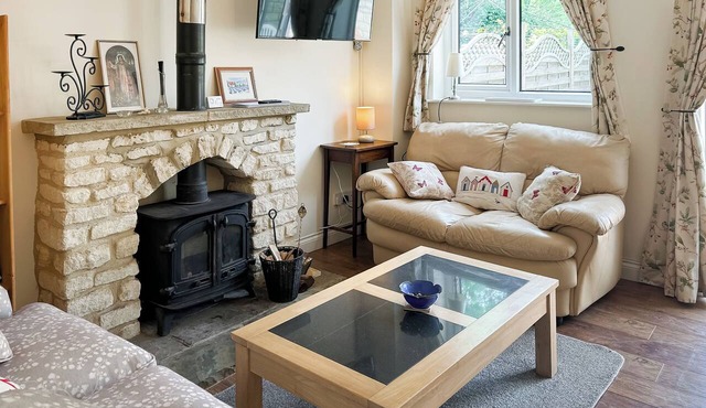 3 bedroom accommodation in Upper Rissington