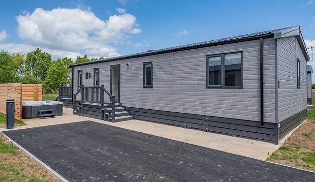 3 bedroom accommodation in Addlethorpe