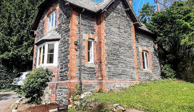 3 bedroom accommodation in Llangollen
