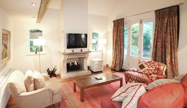 3 bedroom accommodation in Edinburgh in Edinburgh