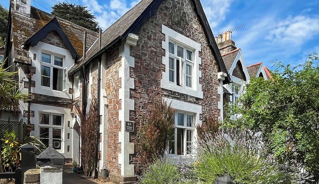 3 bedroom accommodation in Torquay