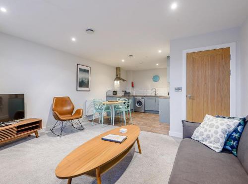 3 Eastgate - Uk34282