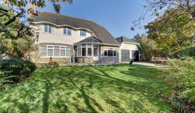 4 Bed in Croyde (oc-windy1)