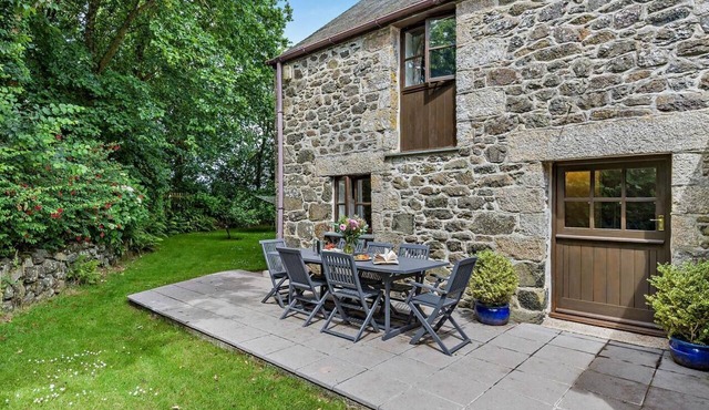 4 Bed in Helston (oc-trwap)