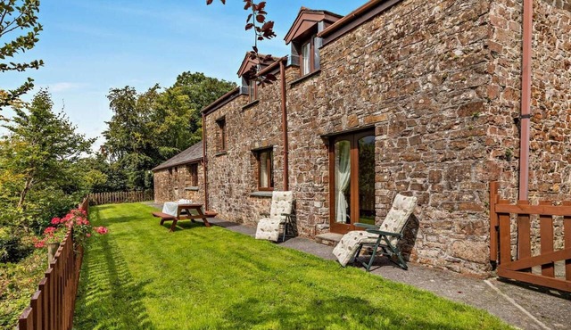 4 Bed in Holsworthy (oc-lamer)