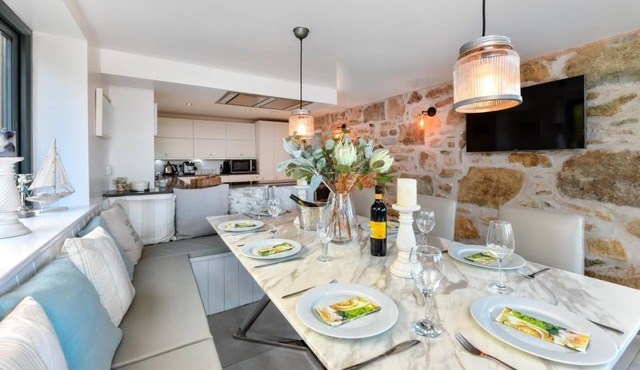 4 Bed in Llanbedrog (oc-1frond)