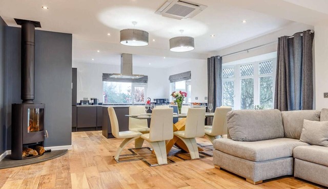 4 Bed in Newquay (oc-83805)