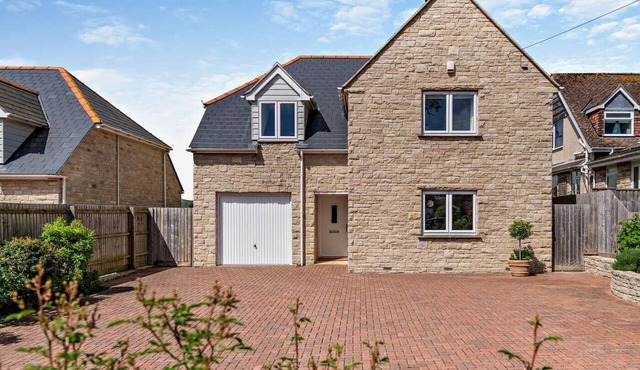 4 Bed in Swanage (oc-dc217)