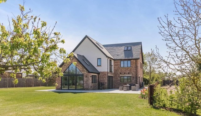 5 Bed in Bluntisham (oc-m40249)