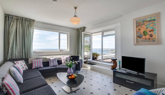 5 Bed in Praa Sands (oc-seacro)
