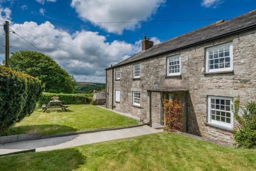 5 Bed in Tredethy oc-t31962