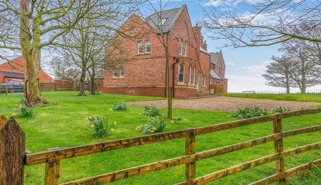 5 Bed in Weeton (oc-p39054)