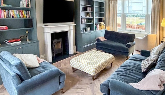 6 Bed in Southwold (oc-flgr)