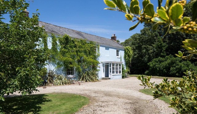 6 Bed in Truro (oc-tretm)