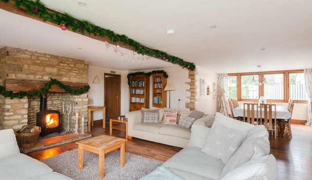 6 Bed in Witney (oc-cc028)