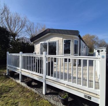 6 Berth Caravan - Holiday Village Burnham-on-Sea