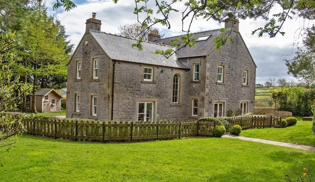 7 Bed in Buxton (oc-93808)