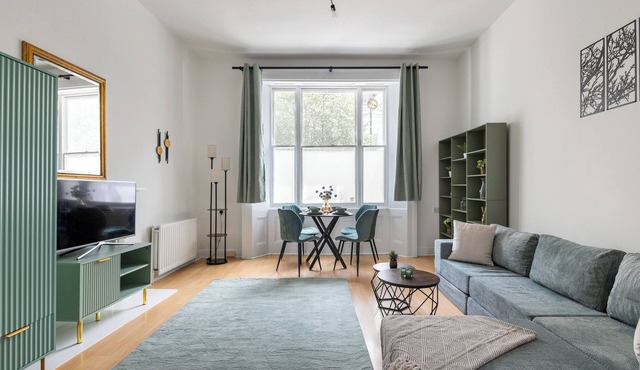A modern apartment near Bayswater and Paddington