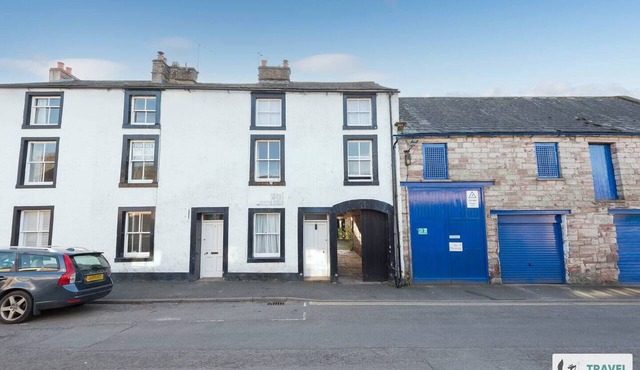 Appleby House - free street parking nearby!